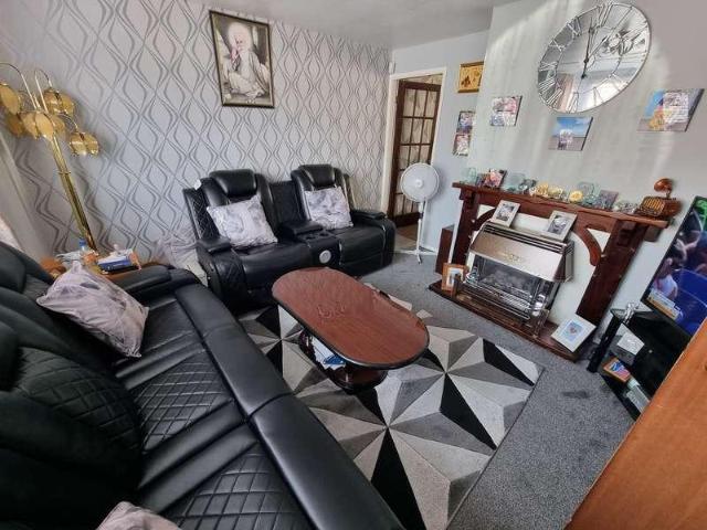 House for sale in Elmfield, Leicestershire