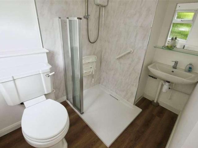 House for sale in Pilgrims' Hatch, Navestock Side