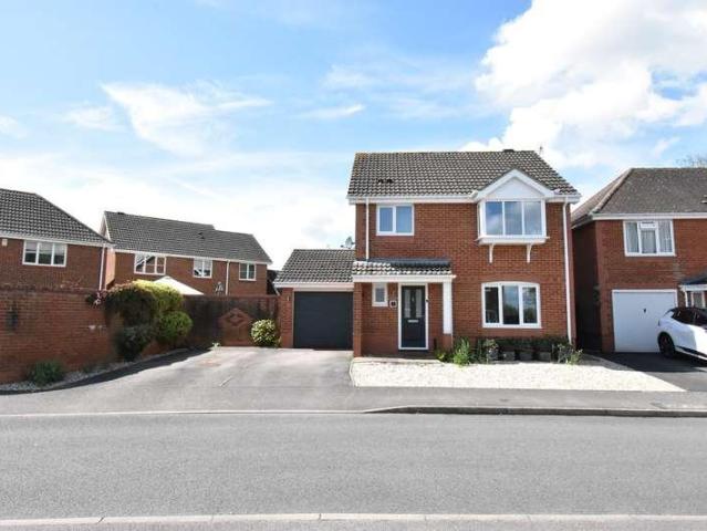 House for sale in Priors Park, Tewkesbury