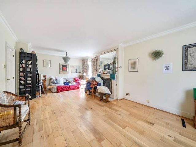 House for sale in Temple Fortune, Greater London
