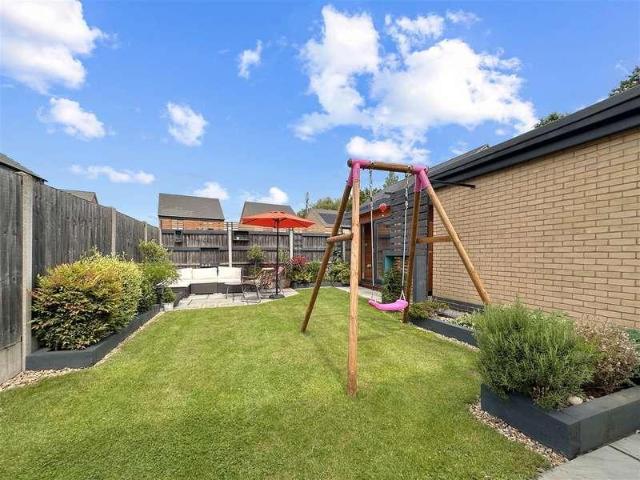 House for sale in Alverton, East Midlands