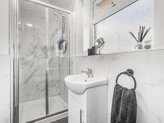 House for sale in Chelmondiston, Suffolk
