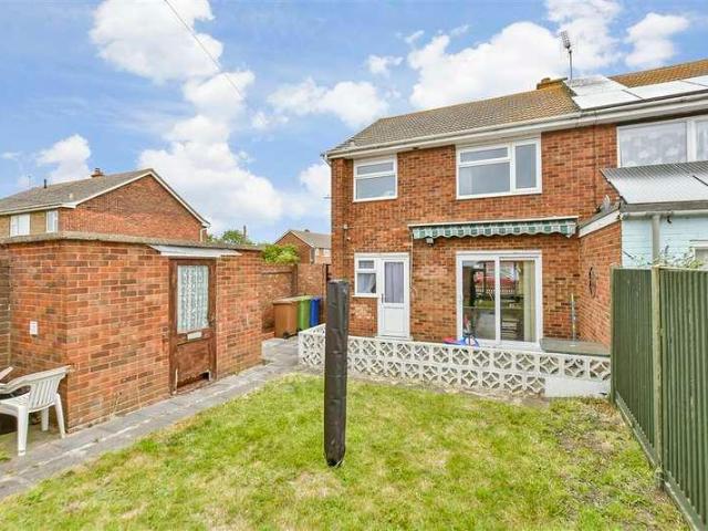 House for sale in Sheerness, Oad Street