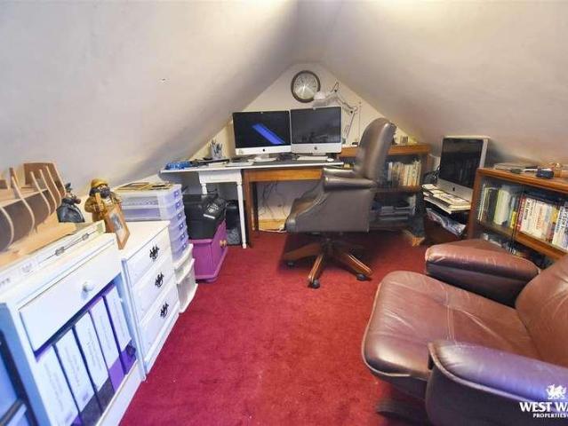 House for sale in Crundale, Wales