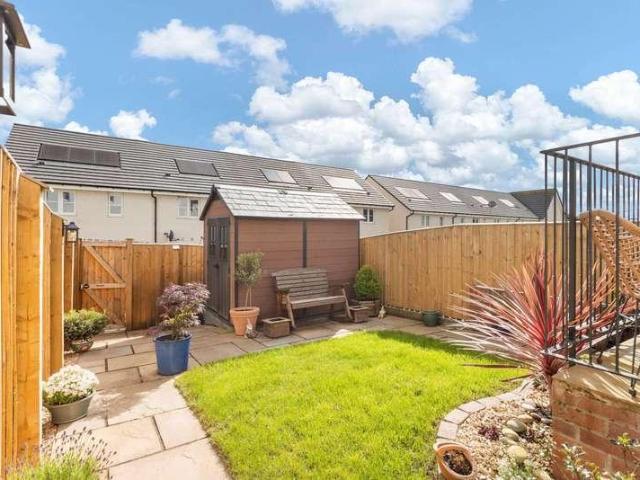 House for sale in Burdiehouse, Scotland