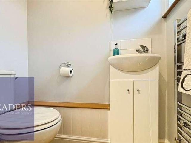House for sale in Chipping Hill, Essex