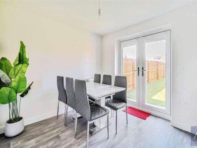 House for sale in Buckingham, Buckinghamshire