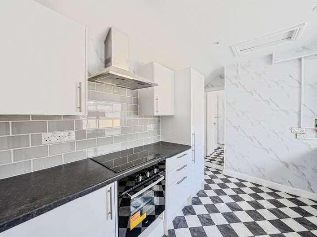House for sale in Tonypandy, Penygraig