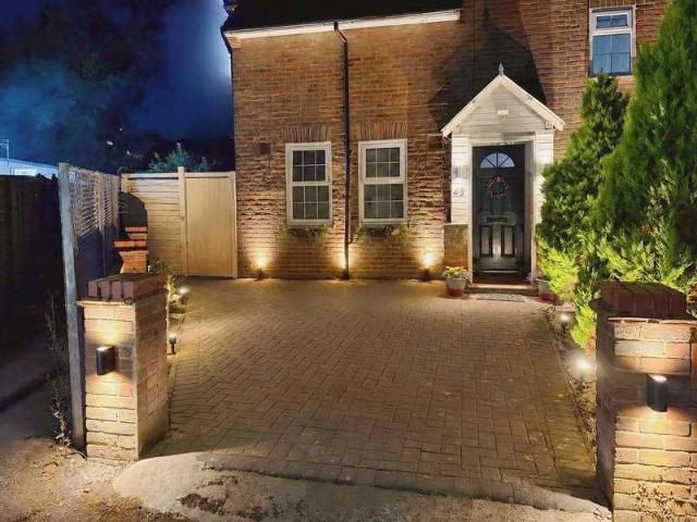 House for sale in Dunstable, Bedfordshire