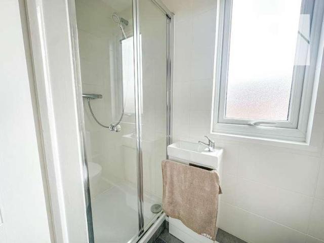 House for sale in Leigh Beck, Essex