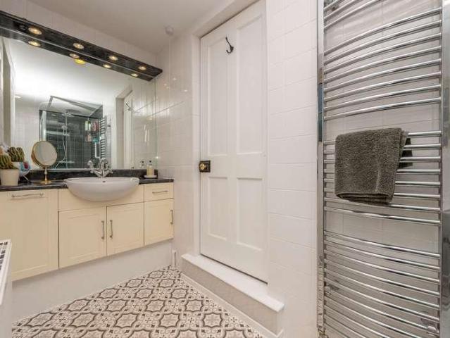 House for sale in Crookhill, Worcestershire
