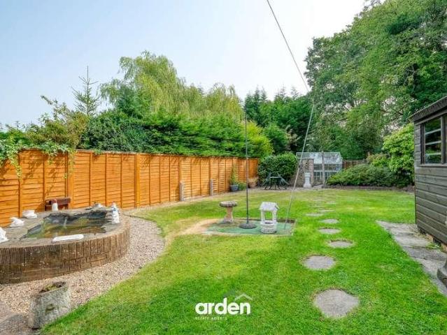 House for sale in Bromsgrove, Worcestershire