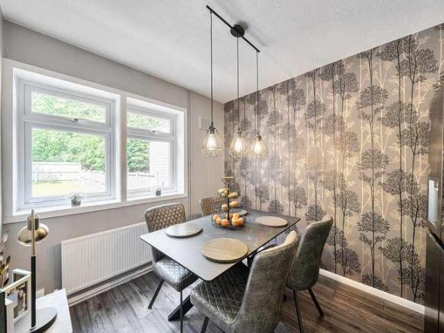 House for sale in Harrow Weald, Greater London