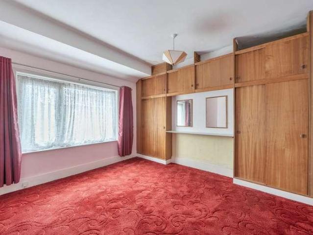 House for sale in Cowley, Greater London