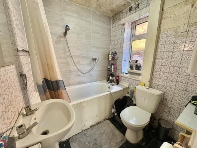 House for sale in Hayes, Greater London