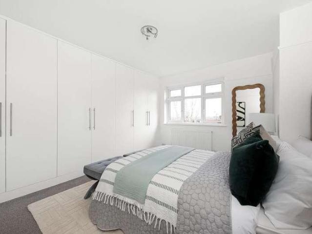 House for sale in London Borough of Croydon, South Norwood