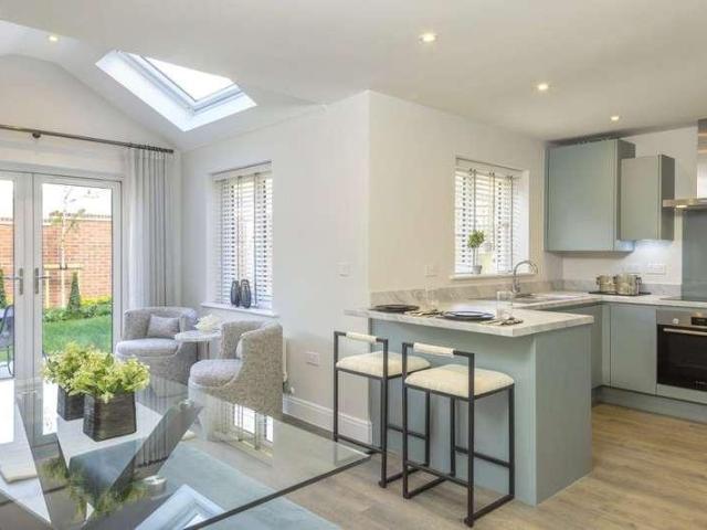 House for sale in Mindenhurst, Heol-las