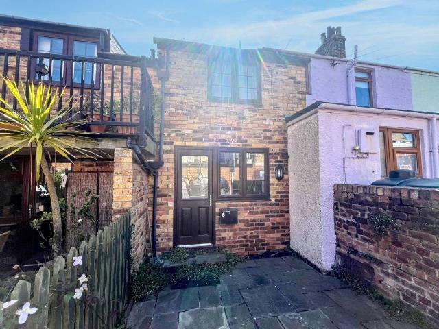 House for sale in Seahouses, Northumberland