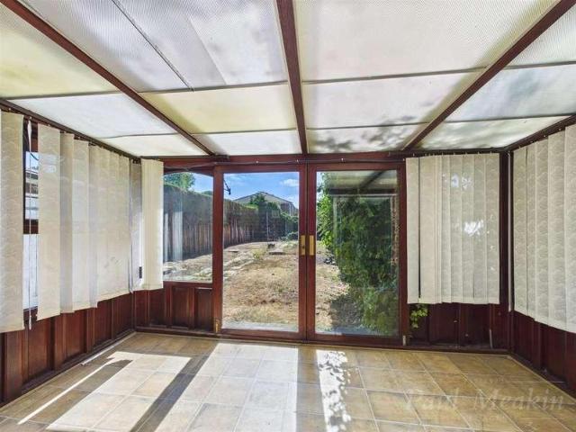 House for sale in London Borough of Croydon, Sanderstead