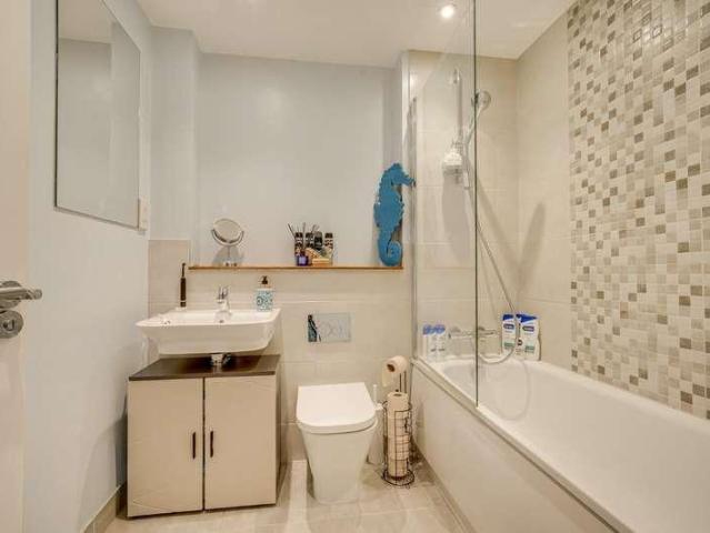 House for sale in Leighton-Linslade, Leighton Buzzard