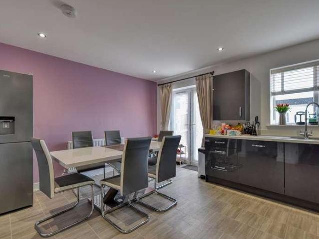 House for sale in Barton In Fabis, East Midlands
