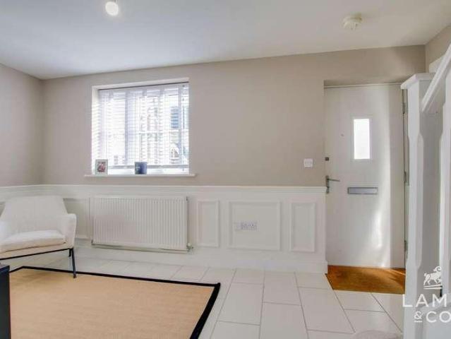 House for sale in Dale Hill, Essex