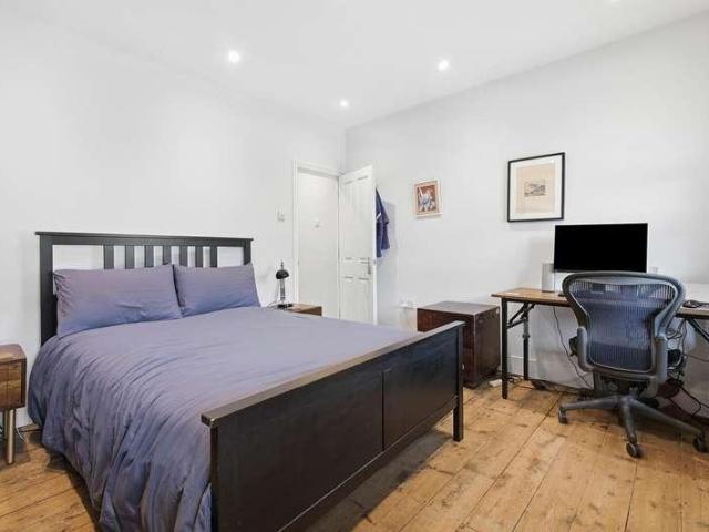 House for sale in Forest Gate, Greater London