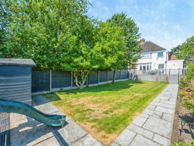 House for sale in Leyfields, Kettlebrook