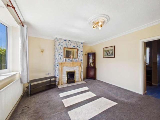 House for sale in Fitzwilliam, West Yorkshire