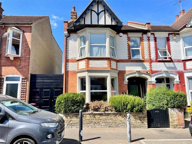 House for sale in Alton Barnes, Essex