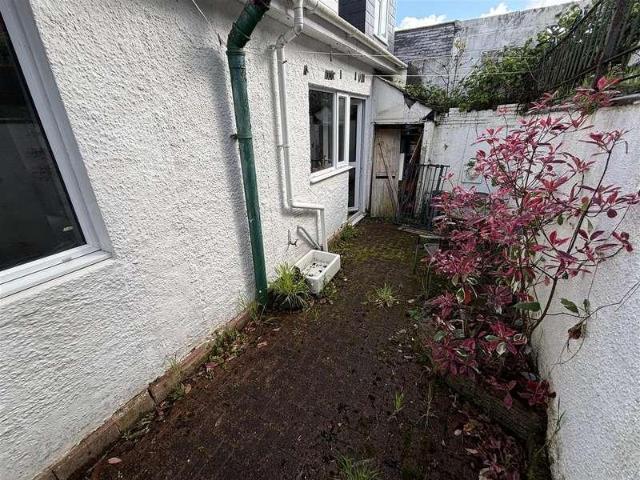 House for sale in South Pill, Saltash