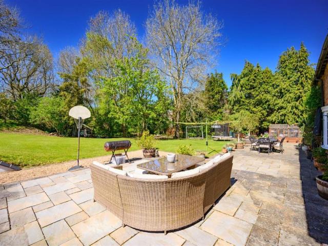 House for sale in New Bilton, Warwickshire