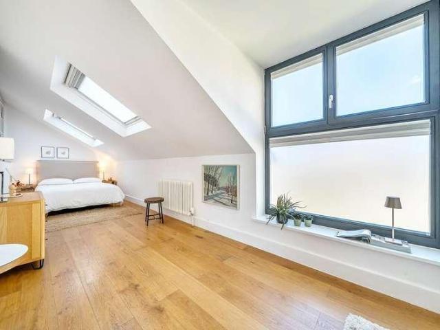 House for sale in London Borough of Croydon, Upper Norwood