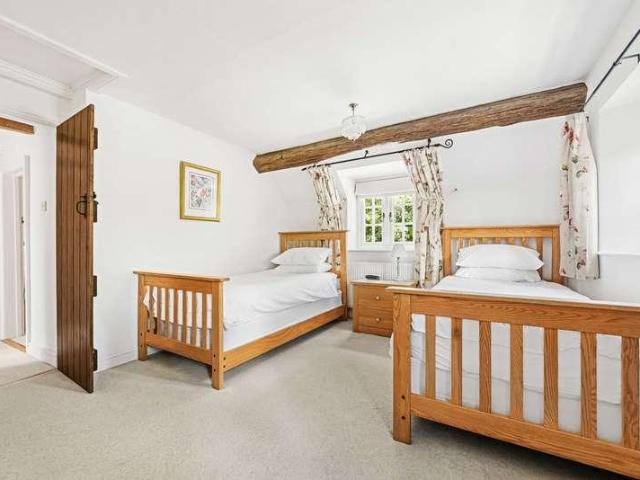 House for sale in Fossebridge, Gloucestershire