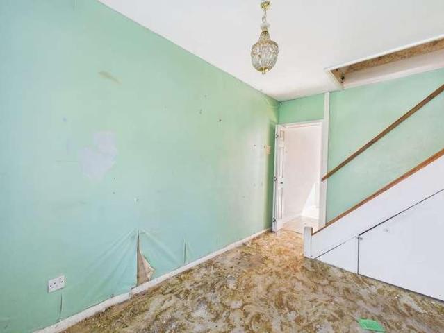 House for sale in Yateley, Moulsham Green