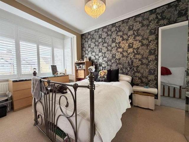 House for sale in South Chingford, Greater London