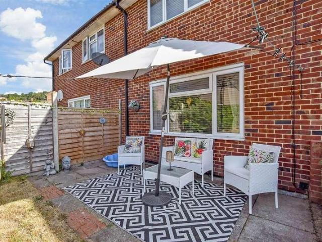 House for sale in Pachesham Park, Surrey