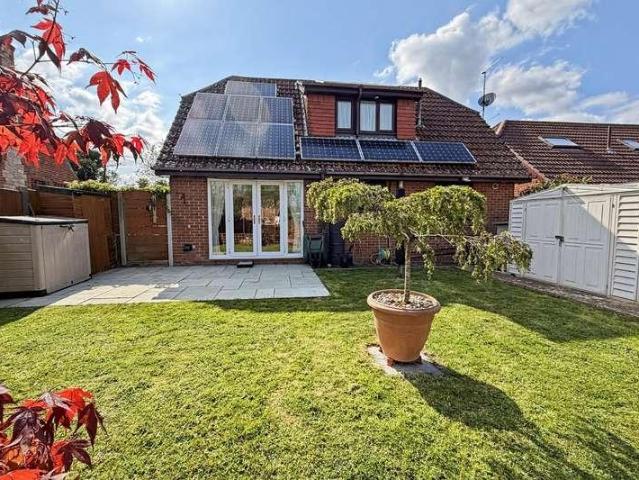 House for sale in Wool, East Burton