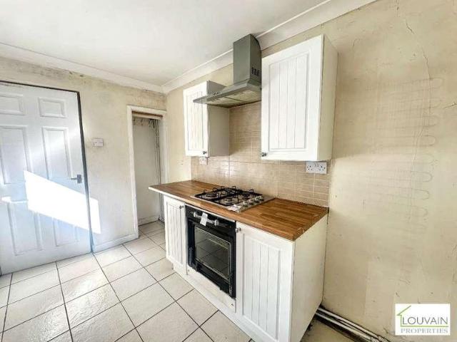 House for sale in Sirhowy, Wales