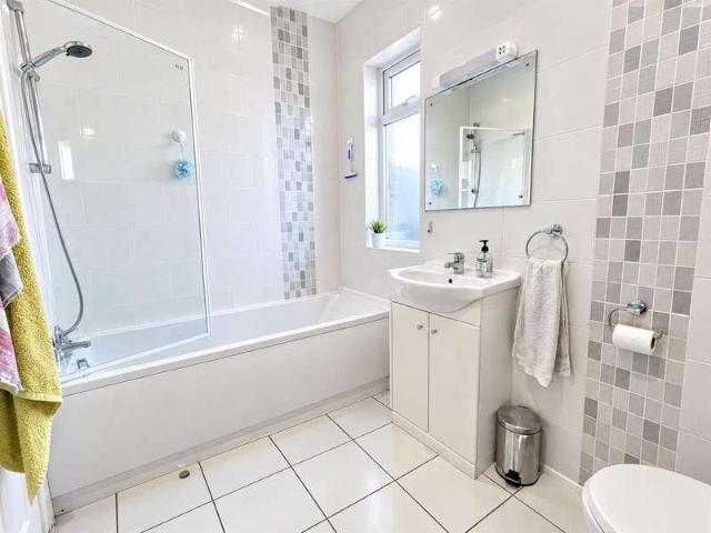 House for sale in Lee-on-the-Solent, Gosport