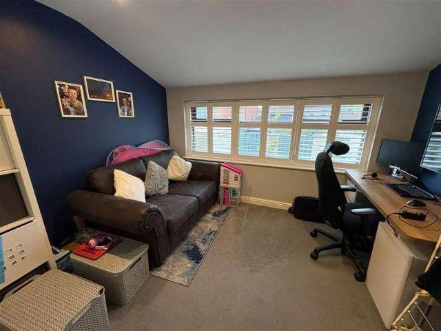 House for sale in Cleckheaton, West Yorkshire