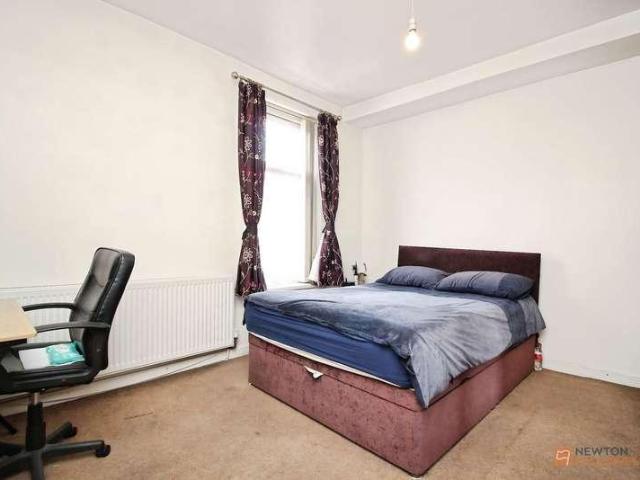 House for sale in Latimer, Leicester