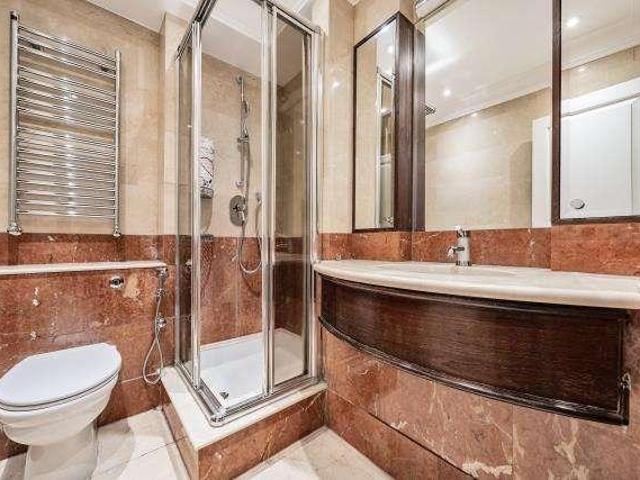 House for sale in Kensington, Greater London