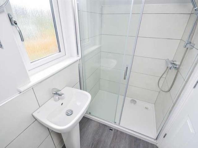 House for sale in Walton, West Yorkshire