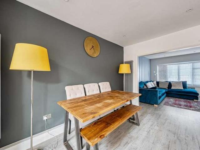 House for sale in Uxbridge, Denham