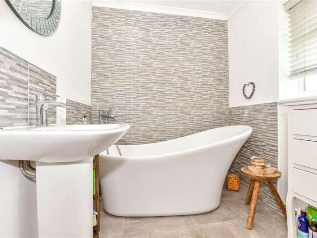 House for sale in Bridgefield, Kent