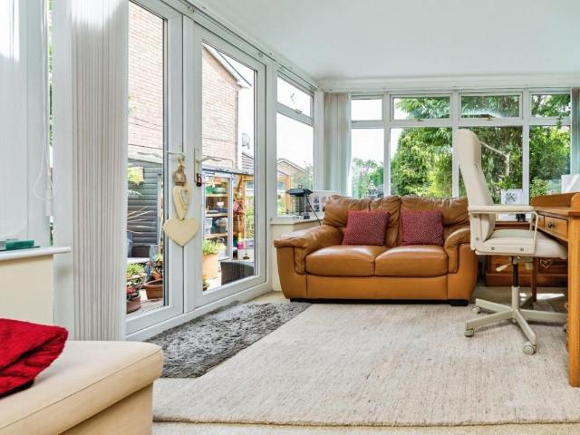 House for sale in Sheffield, High Green House for sale in Sheffield, High Green