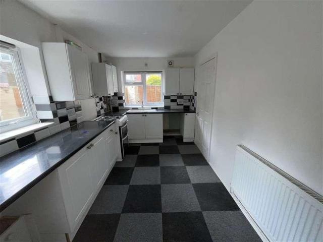 House for sale in Brompton, Gillingham