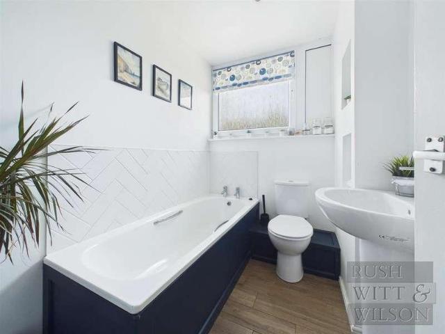 House for sale in Old Town, Heathlands