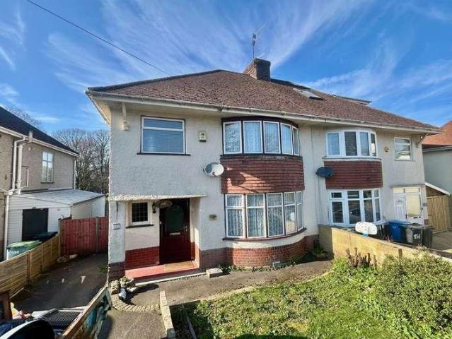 House for sale in Foxholes, Poole